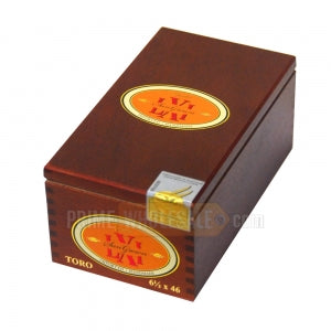 Cusano LXI Sun Grown Toro Cigars Box of 18